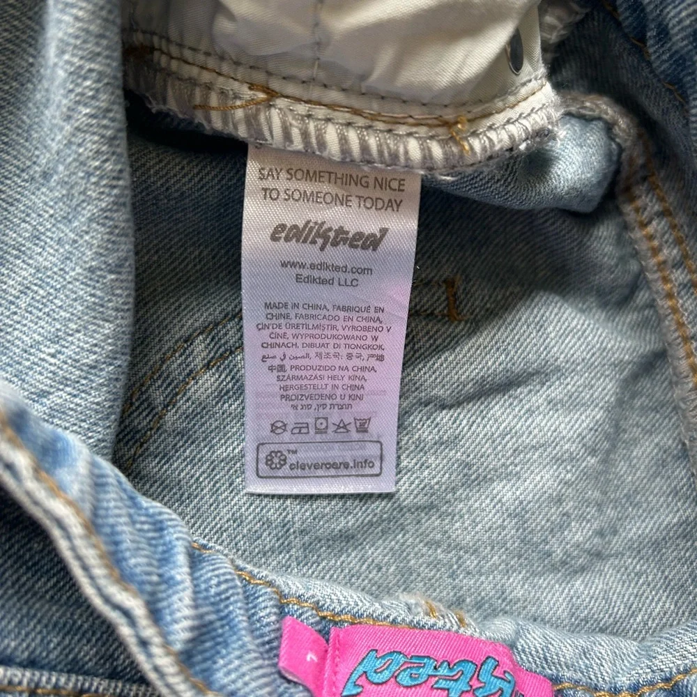 EDIKTED White Bow Pocket Jean Shorts, Size L - Picture 9 of 11